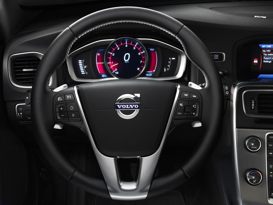  Volvo V60 2014 года  (фото 6 из 13)